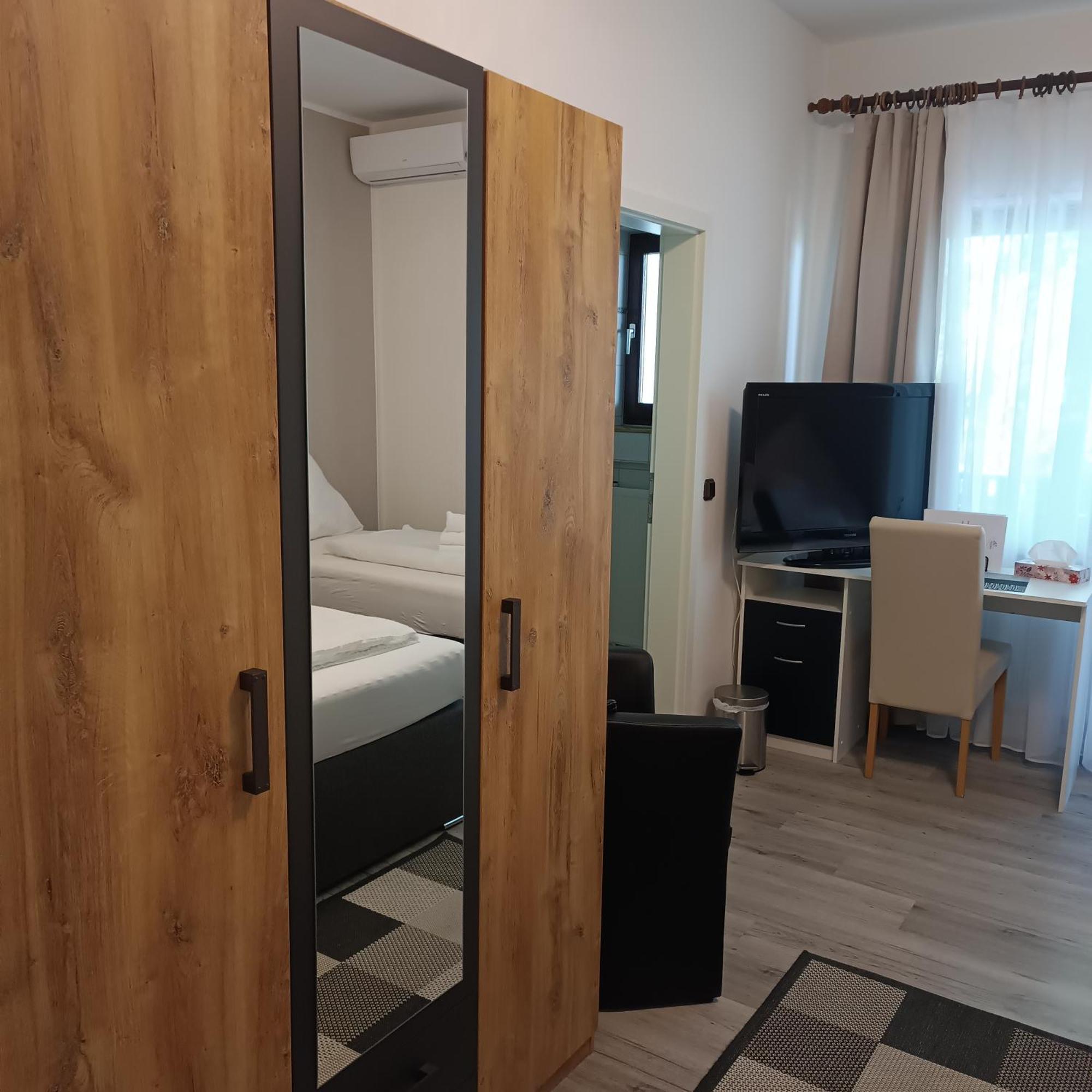 Hotel Hasselberg Kaiserslautern Eksteriør bilde