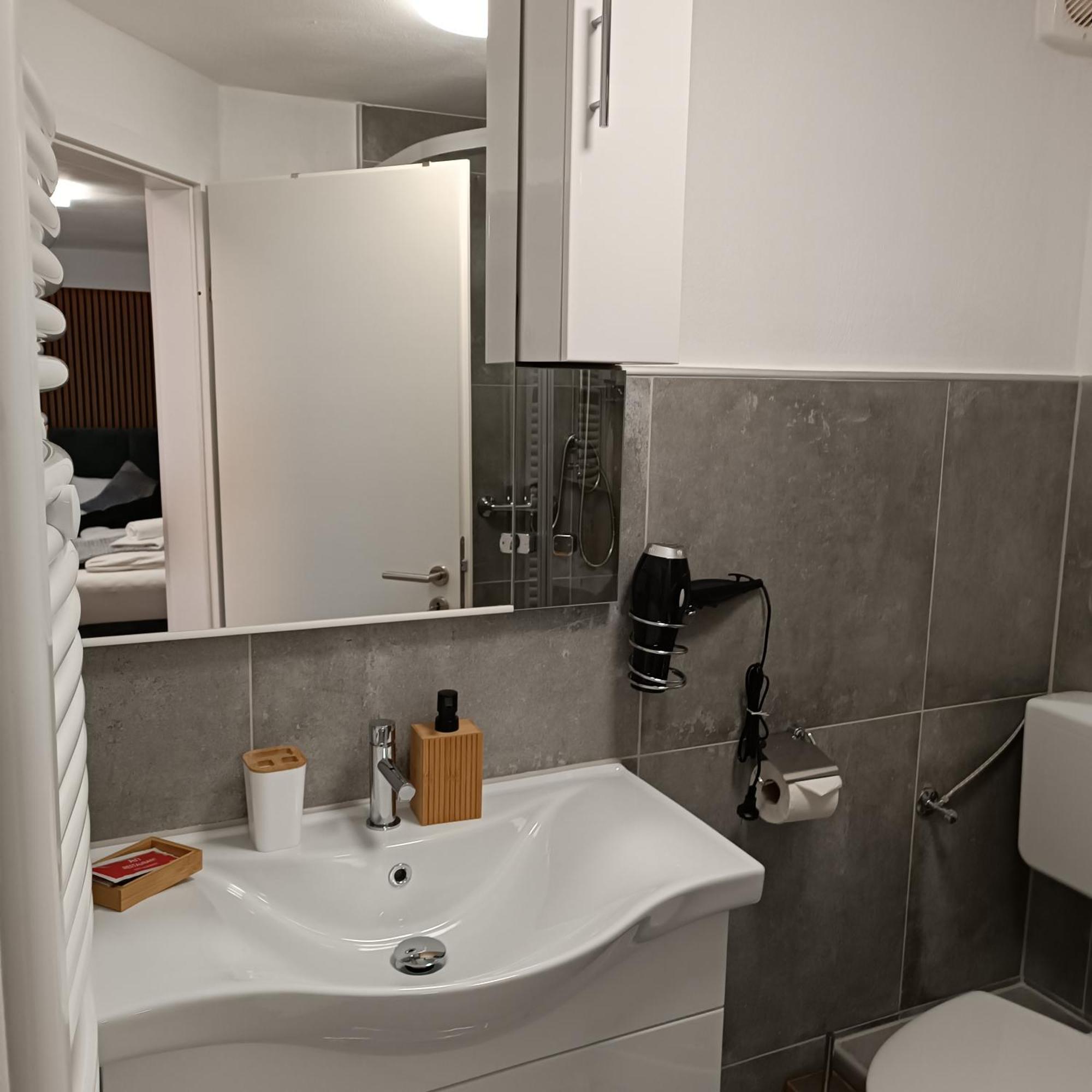 Hotel Hasselberg Kaiserslautern Eksteriør bilde